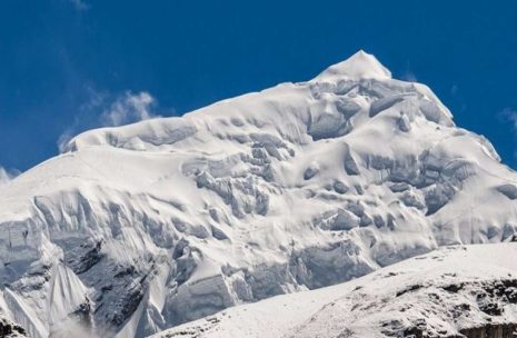 Chulu West Peak Climbing